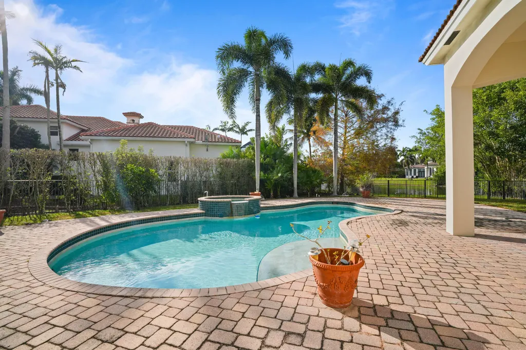 3201 E Stonebrook Circle Davie FL 33330