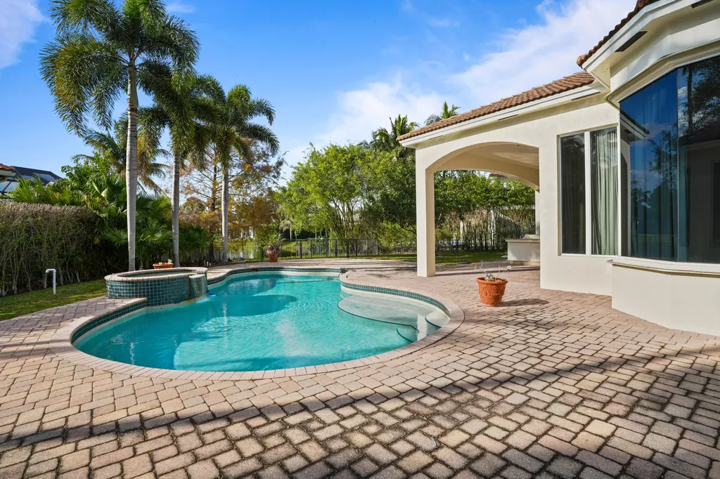 3201 E Stonebrook Circle Davie FL 33330