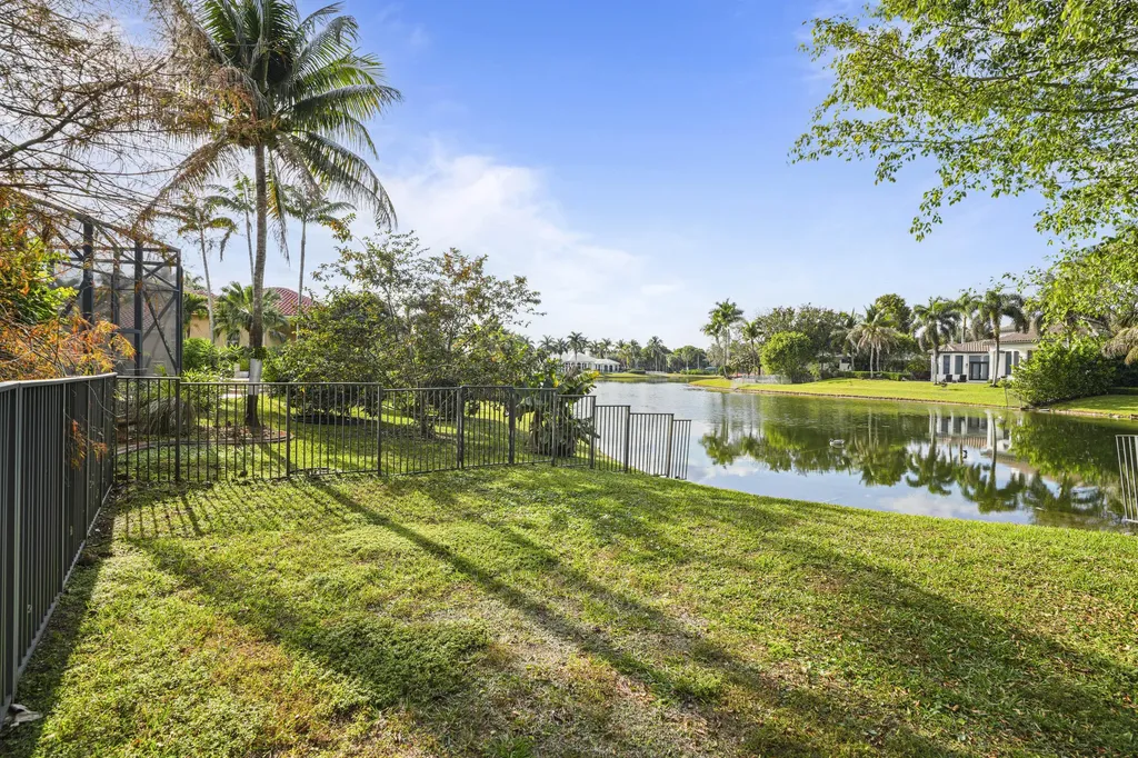 3201 E Stonebrook Circle Davie FL 33330