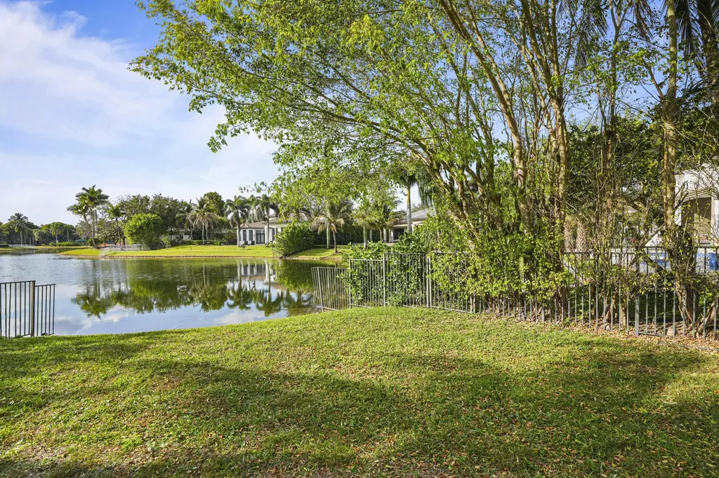 3201 E Stonebrook Circle Davie FL 33330