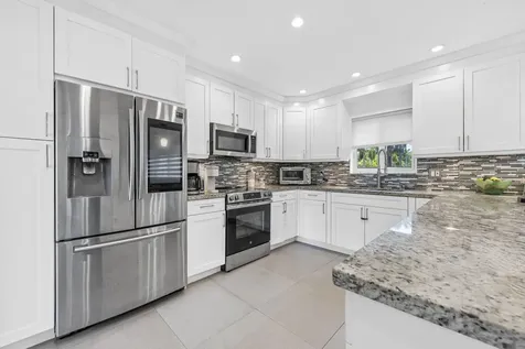 409 N 14th Avenue Hollywood FL 33020