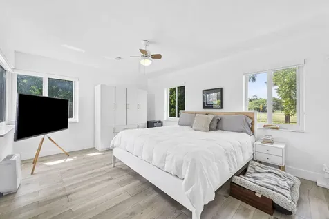 409 N 14th Avenue Hollywood FL 33020