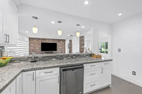 409 N 14th Avenue Hollywood FL 33020