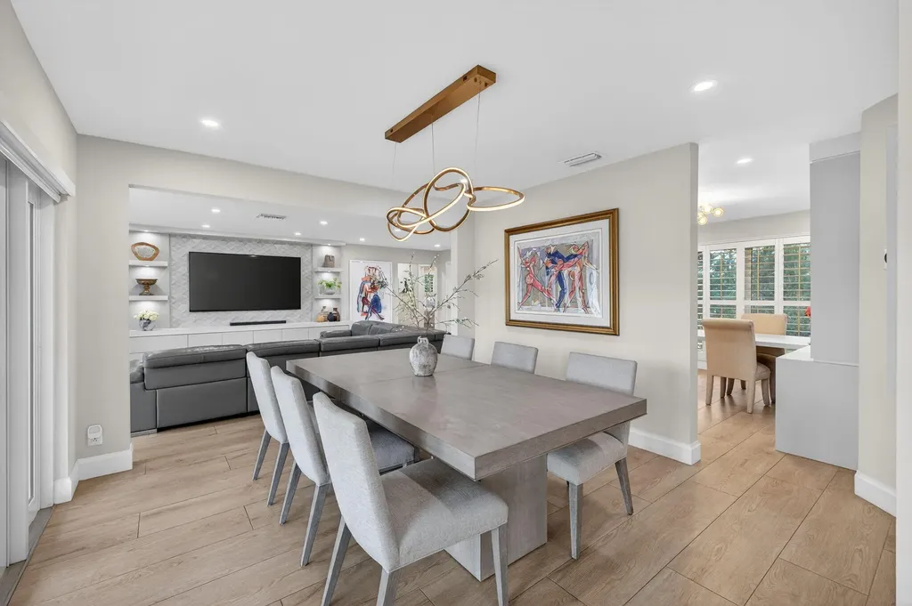 2760 NE 55th Street Fort Lauderdale FL 33308