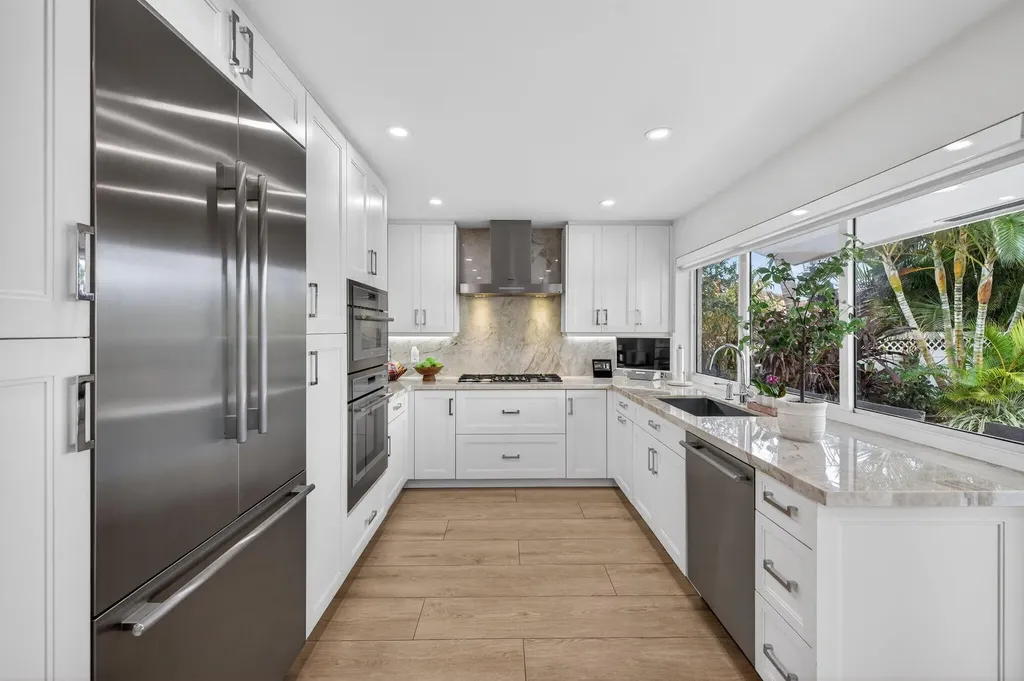 2760 NE 55th Street Fort Lauderdale FL 33308