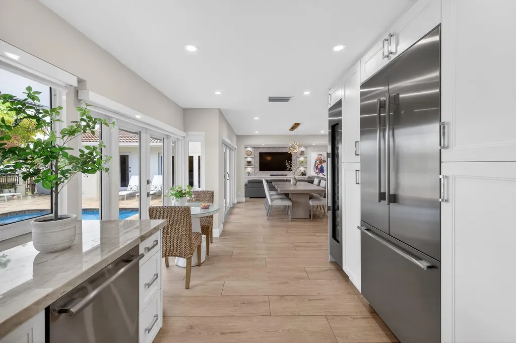 2760 NE 55th Street Fort Lauderdale FL 33308