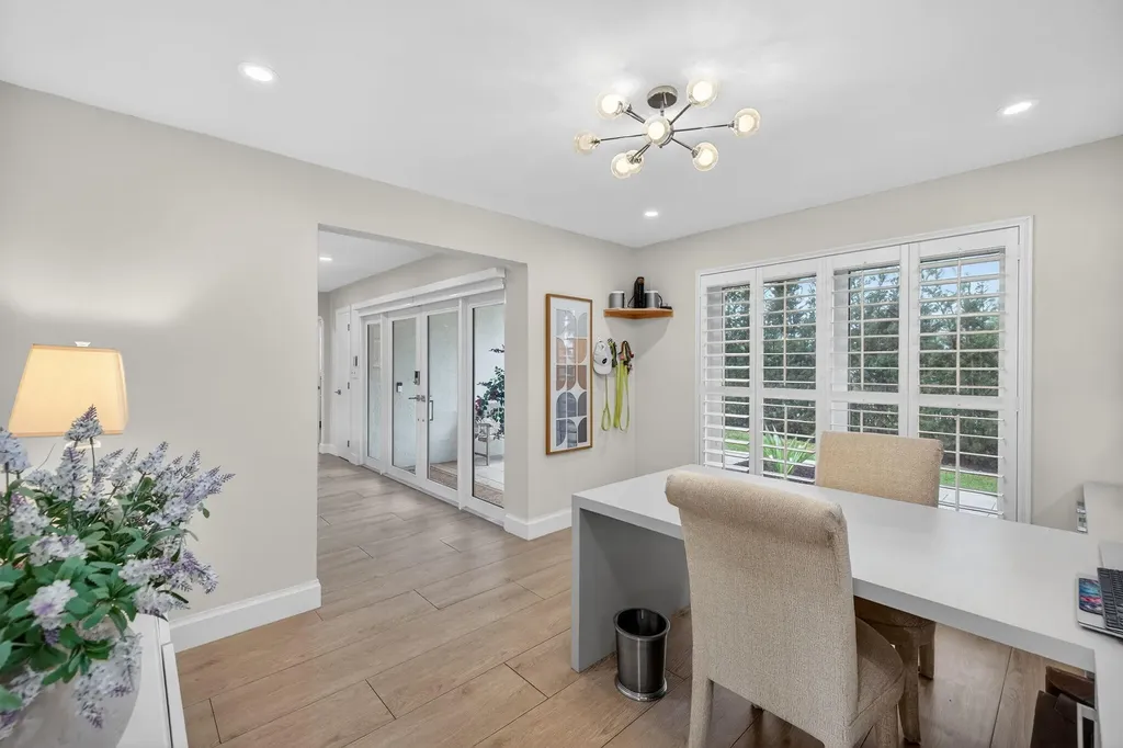 2760 NE 55th Street Fort Lauderdale FL 33308