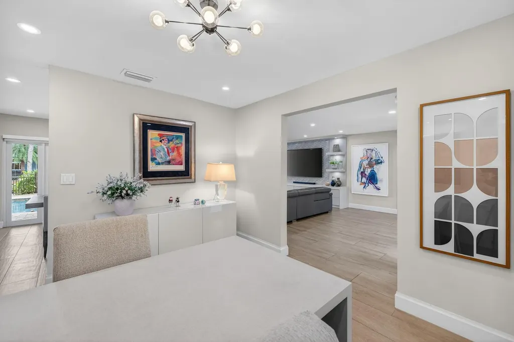 2760 NE 55th Street Fort Lauderdale FL 33308