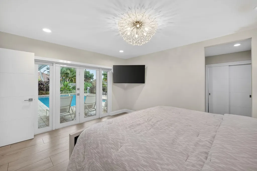 2760 NE 55th Street Fort Lauderdale FL 33308