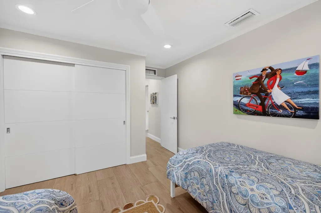 2760 NE 55th Street Fort Lauderdale FL 33308