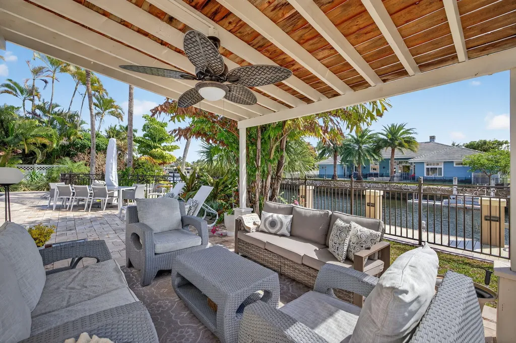 2760 NE 55th Street Fort Lauderdale FL 33308