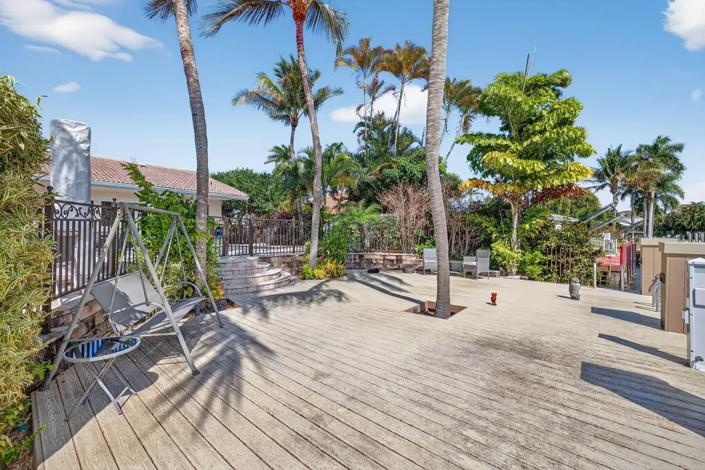 2760 NE 55th Street Fort Lauderdale FL 33308