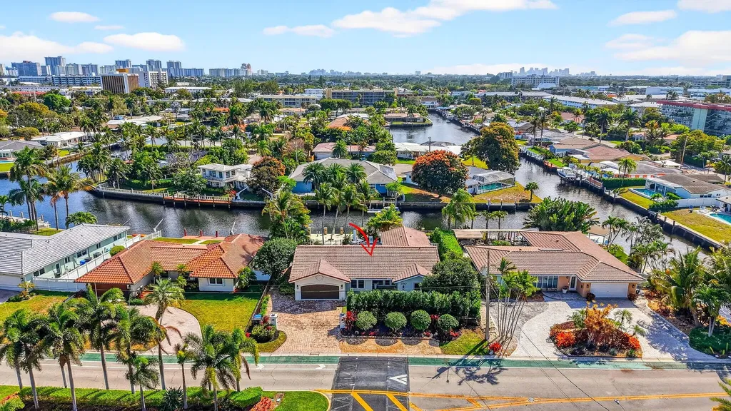 2760 NE 55th Street Fort Lauderdale FL 33308