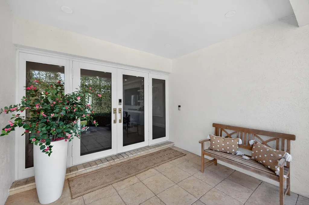 2760 NE 55th Street Fort Lauderdale FL 33308