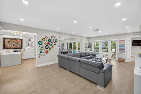 2760 NE 55th Street Fort Lauderdale FL 33308