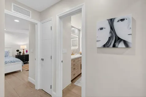 2760 NE 55th Street Fort Lauderdale FL 33308
