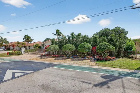 2760 NE 55th Street Fort Lauderdale FL 33308