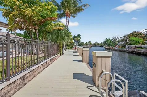 2760 NE 55th Street Fort Lauderdale FL 33308