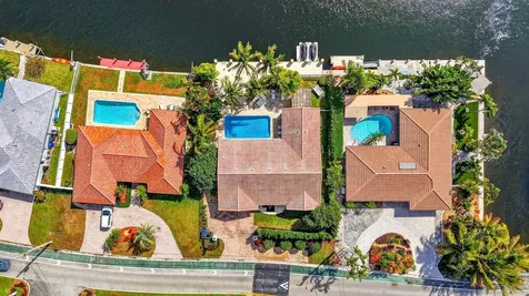 2760 NE 55th Street Fort Lauderdale FL 33308