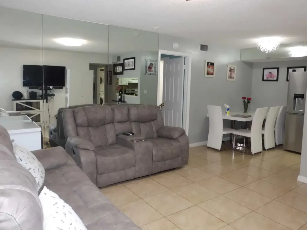 7262 Golf Colony Court Lake Worth FL 33467