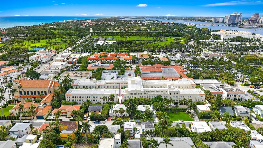 230 Park Avenue Palm Beach FL 33480