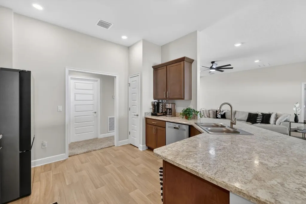 5462 NW Scepter Drive Port St Lucie FL 34983