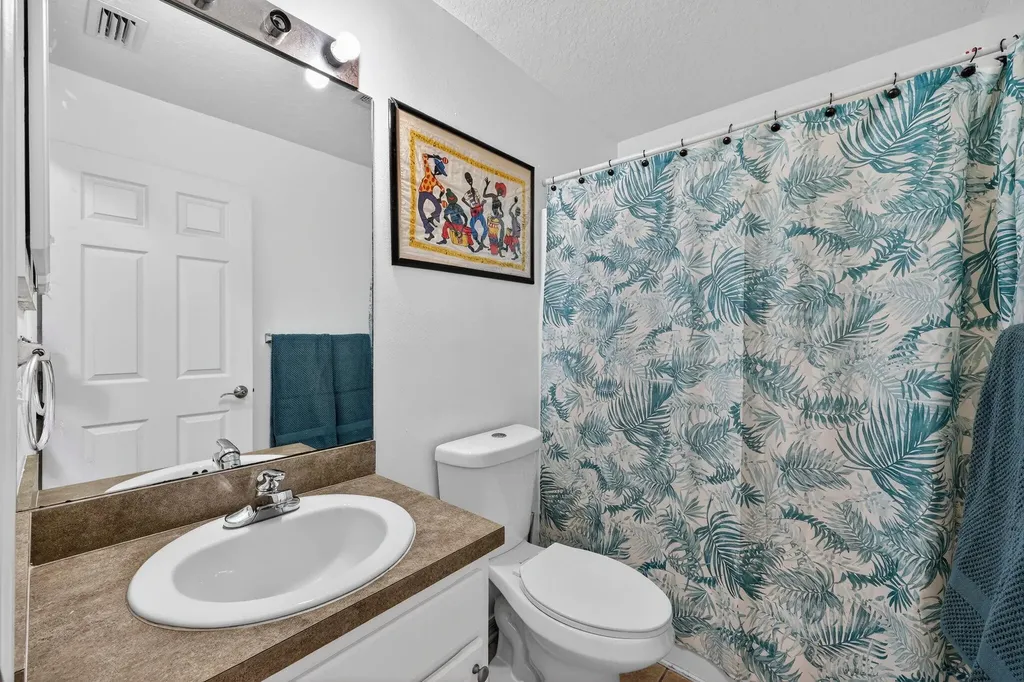 566 SW Sea Holly Terrace Port St Lucie FL 34984