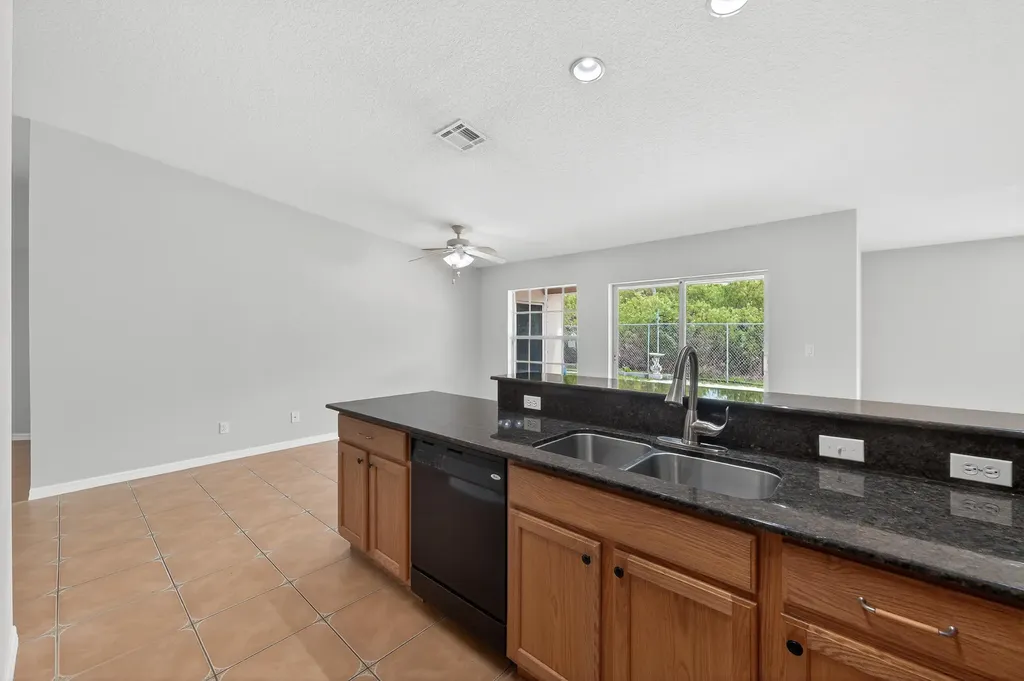 6504 Las Palmas Way Port St Lucie FL 34952