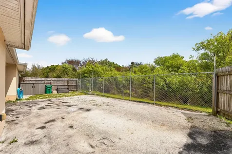 6504 Las Palmas Way Port St Lucie FL 34952