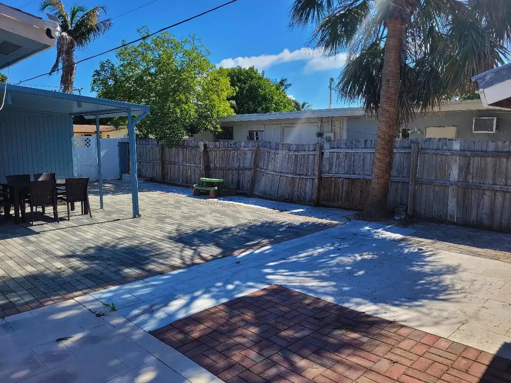 1810 NE 42nd Street Pompano Beach FL 33064