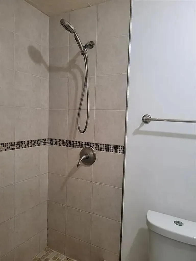 1810 NE 42nd Street Pompano Beach FL 33064