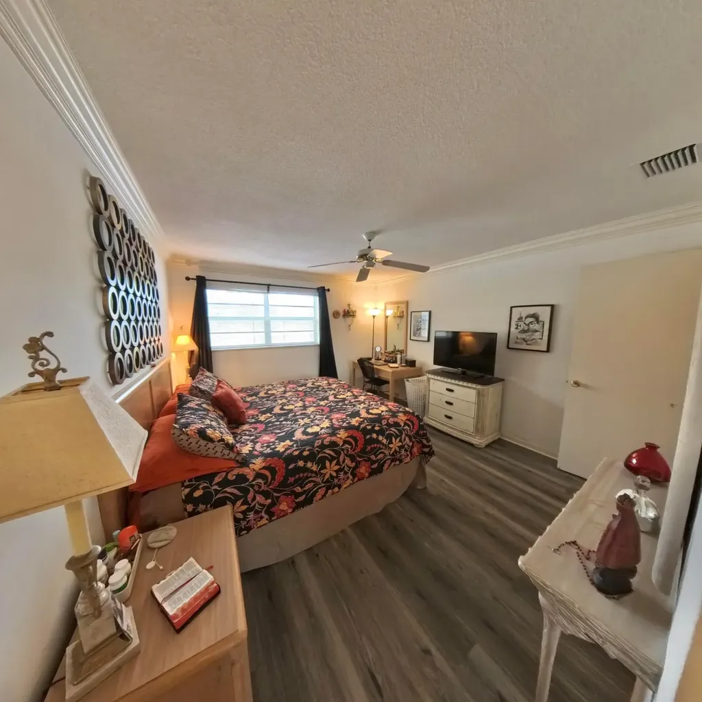 4100 Crystal Lake Drive Pompano Beach FL 33064