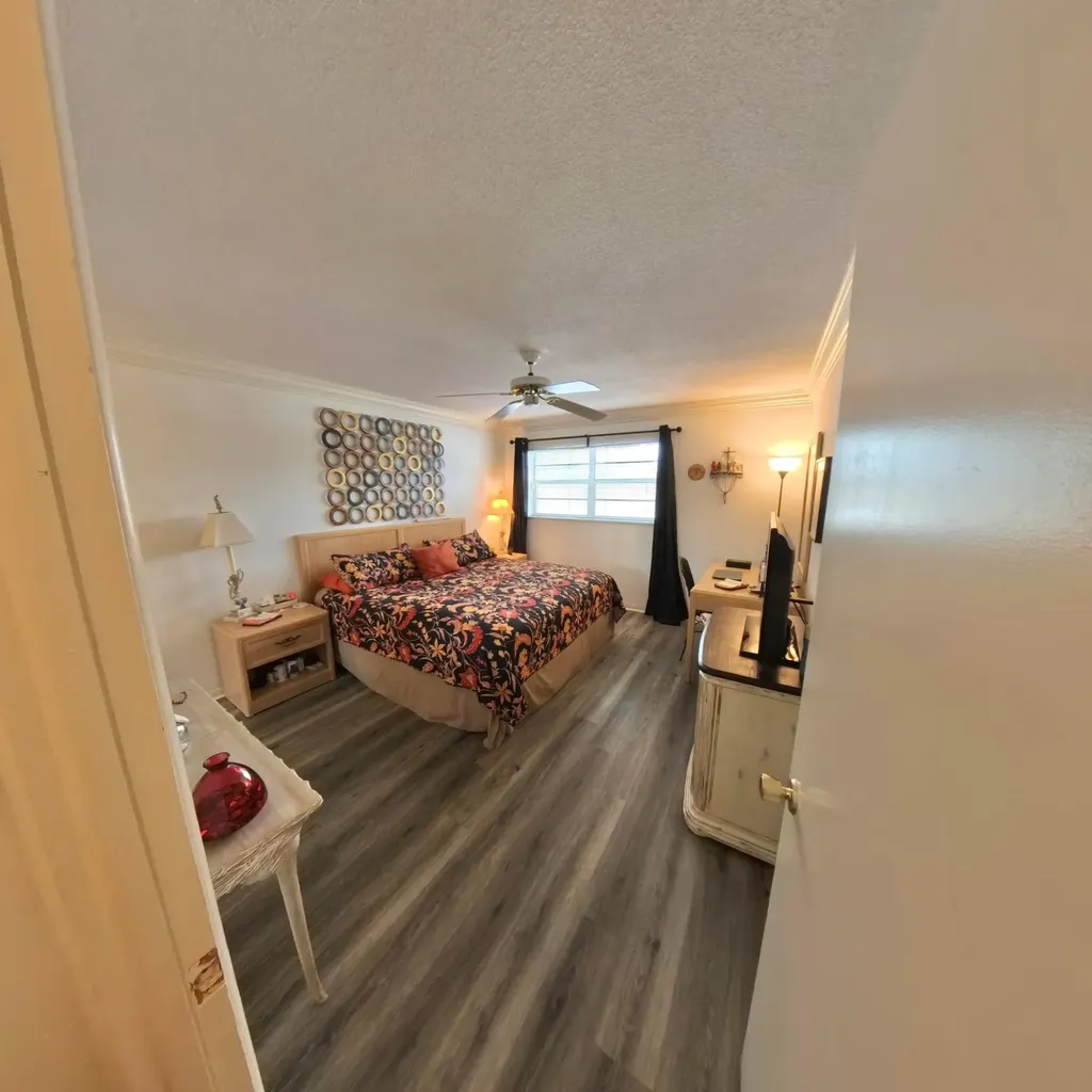 4100 Crystal Lake Drive Pompano Beach FL 33064