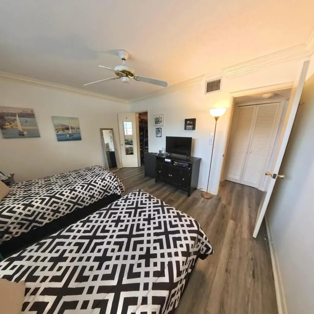 4100 Crystal Lake Drive Pompano Beach FL 33064