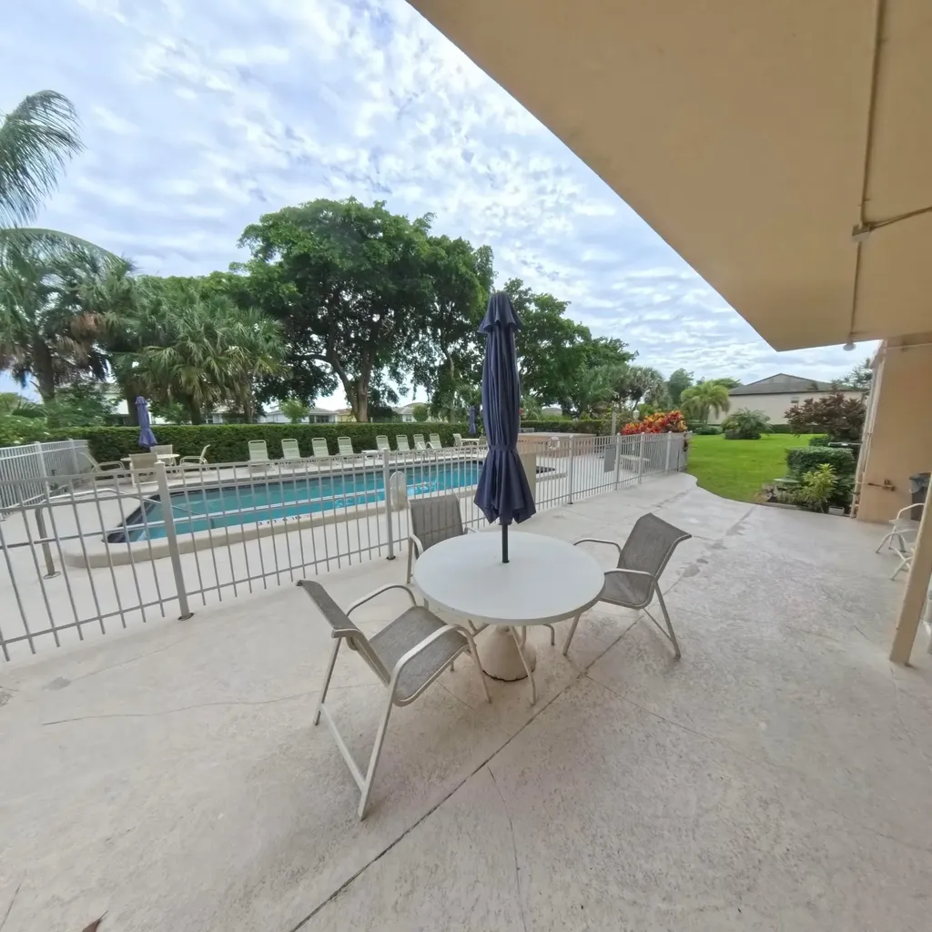 4100 Crystal Lake Drive Pompano Beach FL 33064