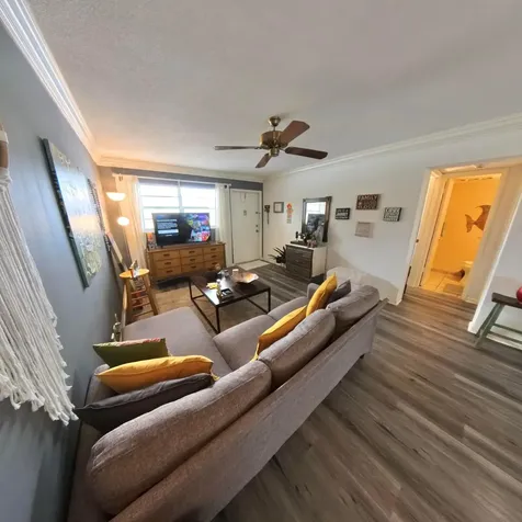 4100 Crystal Lake Drive Pompano Beach FL 33064