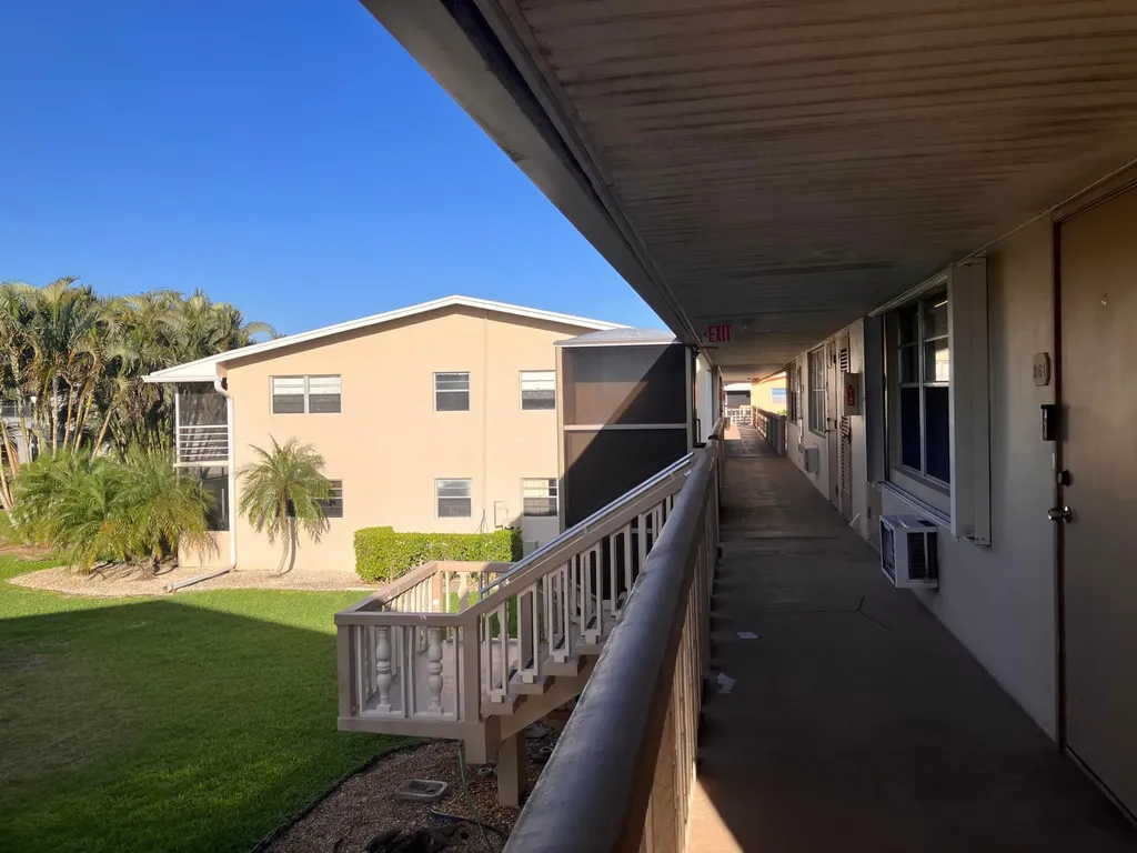259 Sheffield K West Palm Beach FL 33417