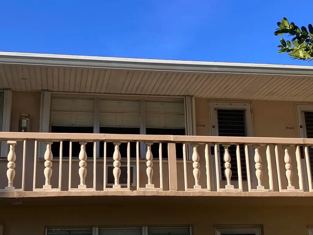 259 Sheffield K West Palm Beach FL 33417