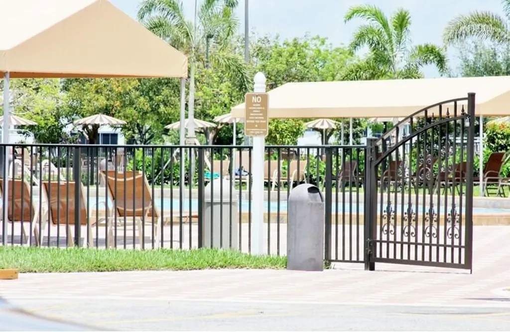259 Sheffield K West Palm Beach FL 33417