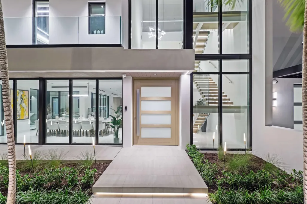 237 Elwa Place West Palm Beach FL 33405