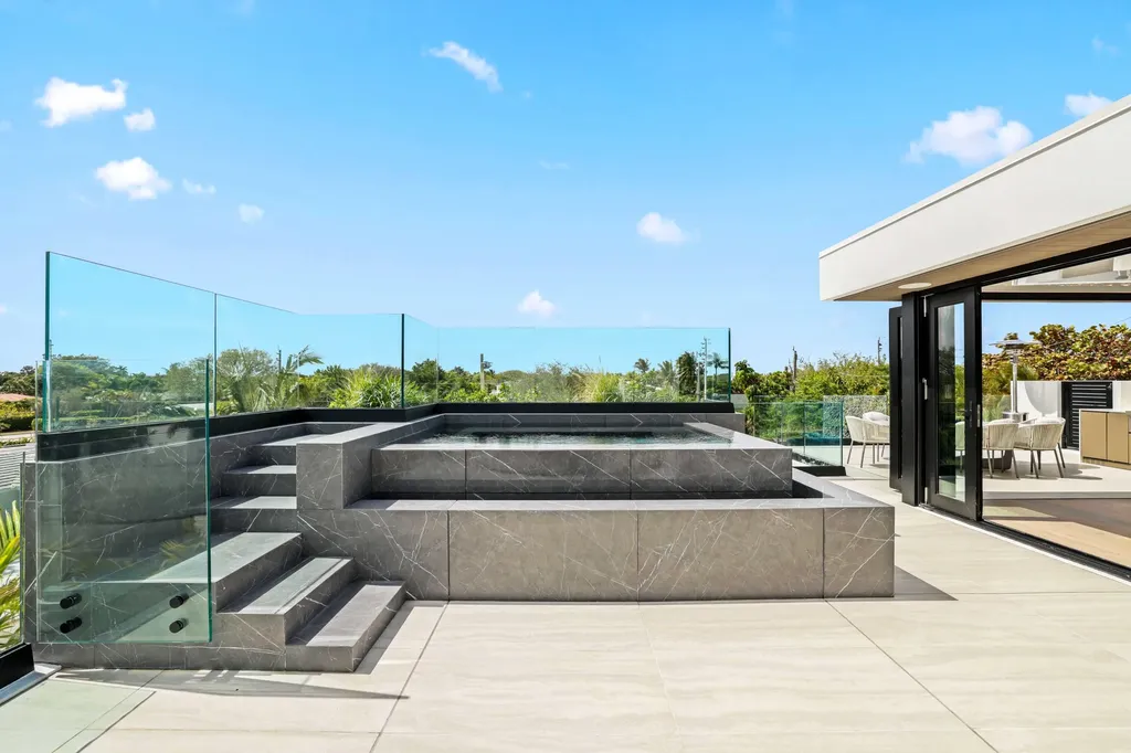 237 Elwa Place West Palm Beach FL 33405