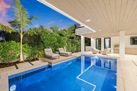237 Elwa Place West Palm Beach FL 33405