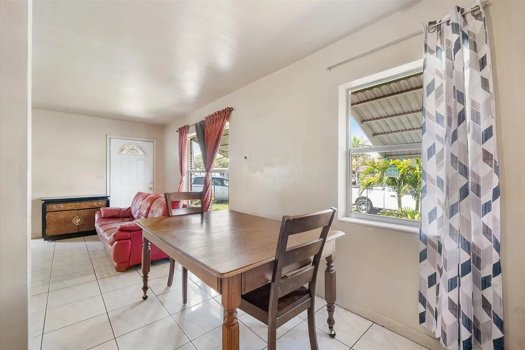 640 SW 28th Terrace Fort Lauderdale FL 33312