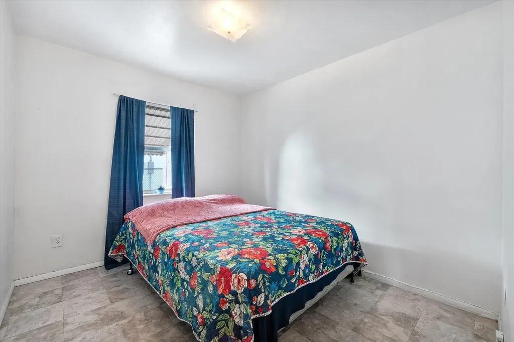 640 SW 28th Terrace Fort Lauderdale FL 33312