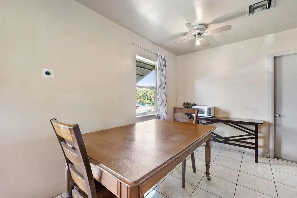 640 SW 28th Terrace Fort Lauderdale FL 33312