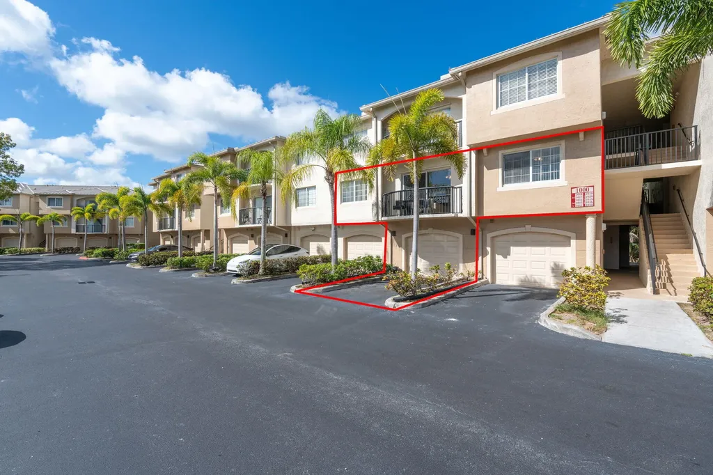 1000 Crestwood Court Court S Royal Palm Beach FL 33411