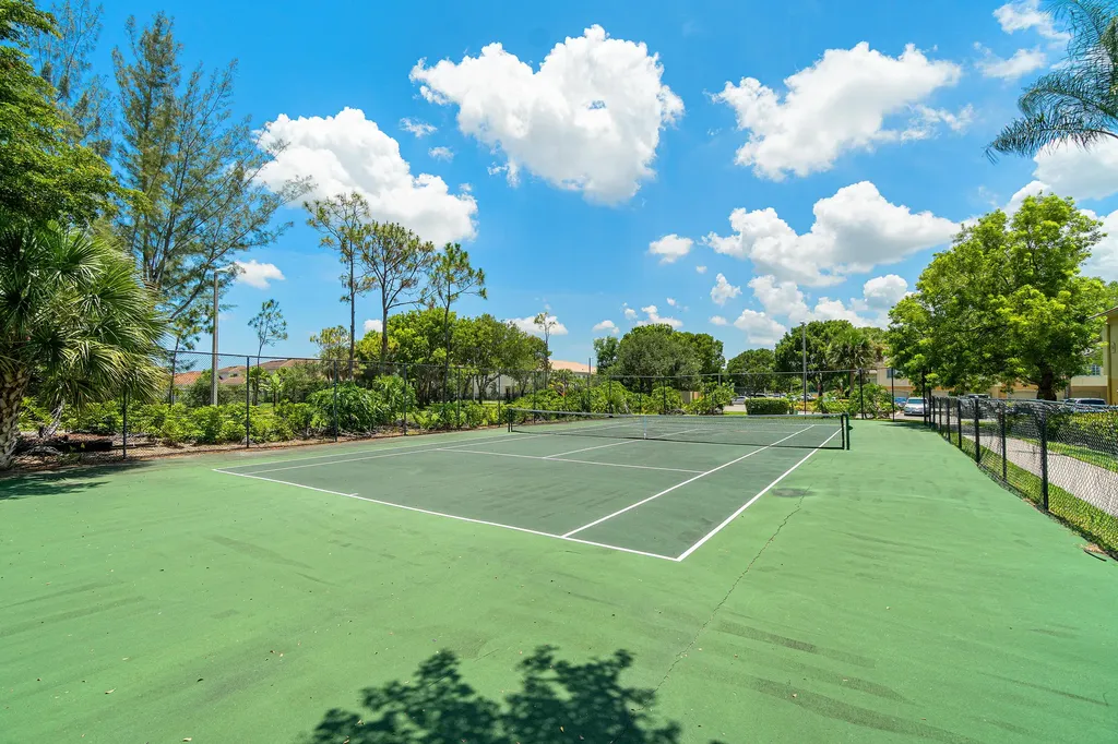 1000 Crestwood Court Court S Royal Palm Beach FL 33411