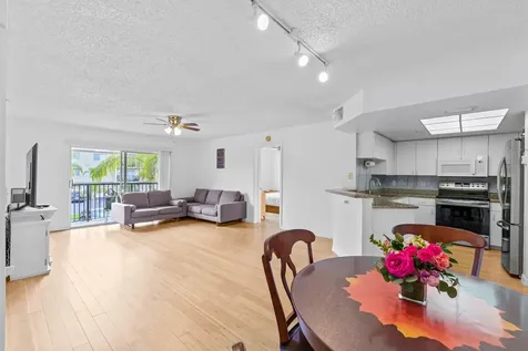 1000 Crestwood Court Court S Royal Palm Beach FL 33411