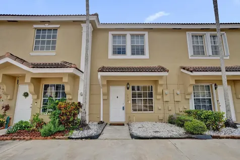 752 SW 122nd Terrace Pembroke Pines FL 33025