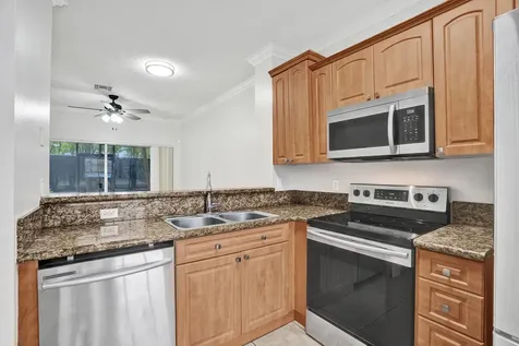 752 SW 122nd Terrace Pembroke Pines FL 33025